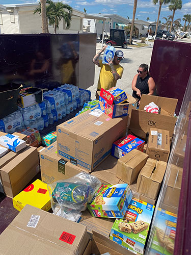 CHG employees providing Hurricane Ian relief